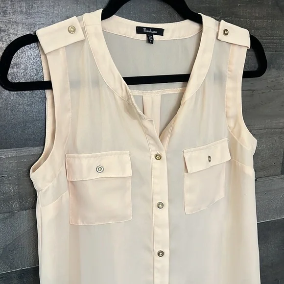 Cream Button Down Sleeveless Blouse From Monteau - Picture 2 of 6